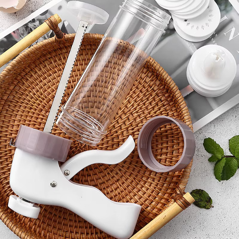 KEMORELA 20-teiliges Spritzbeutel-Set aus Kunststoff für Kuchen, Kekse und Schokolade in Transparent und Weiß - Bild 3
