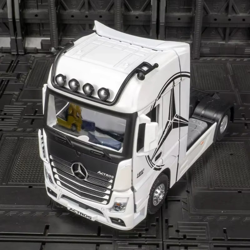 ACIROS LKW Legierung Druckguss, Spielzeugauto, 1:36, mit Sound und Licht - Bild 2