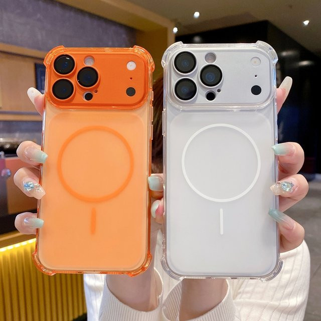 SUNWARD Stoßfeste Handyhülle aus weichem TPU für iPhone 13 bis iPhone 17 Pro Max, Transparent mit mattem Finish und Kameraschutz - Bild 1