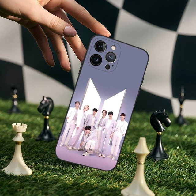 BTS KPOP Handyhülle aus weichem Silikon für iPhone 17 16 15 14 13 12 11 Pro Max Plus Mini in Schwarz und Lila - Bild 1