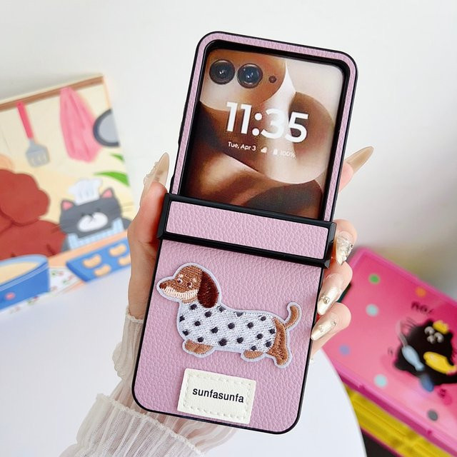 Cartoon PU Leder Handyhülle für Samsung Galaxy Z Flip 7 6 5 4 3 5G stoßfeste Scharnier-Schutzhülle in Gelb oder Pink - Bild 1