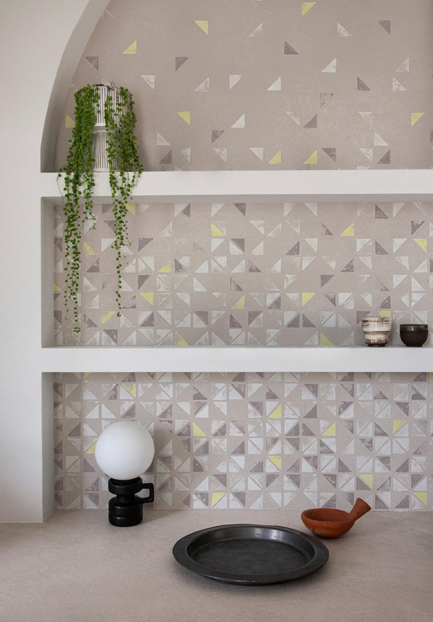 Isidore Leroy Wandbild Tangram Terracotta Jaune - Abstraktes Textil-Panel in moderner Grafikoptik - Bild 1