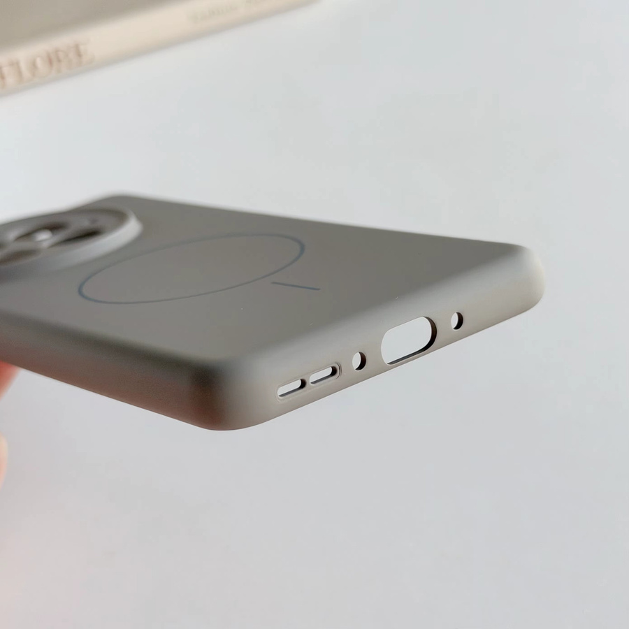 MagSafe Magnetgehäuse aus flüssigem Silikon für OnePlus 15, 15T, 13, ACE6 Ultra und ACE5 Pro, Candy Matte Soft Cover in Schwarz und Grau - Bild 1
