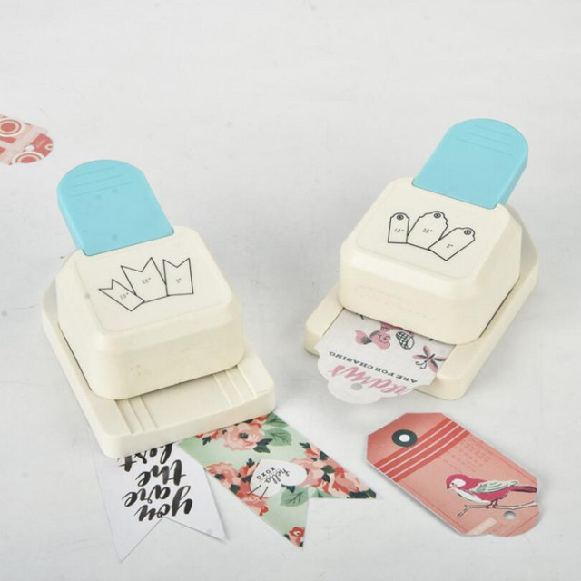 Punch Tag Top Punch Straight Papierstanzer für Geschenkanhänger und Scrapbooking aus Kunststoff - Bild 1