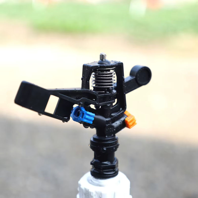Vibratite Rocker Sprinkler Automatische rotierende Sprühdüse für die Rasenbewässerung in Schwarz - Bild 2