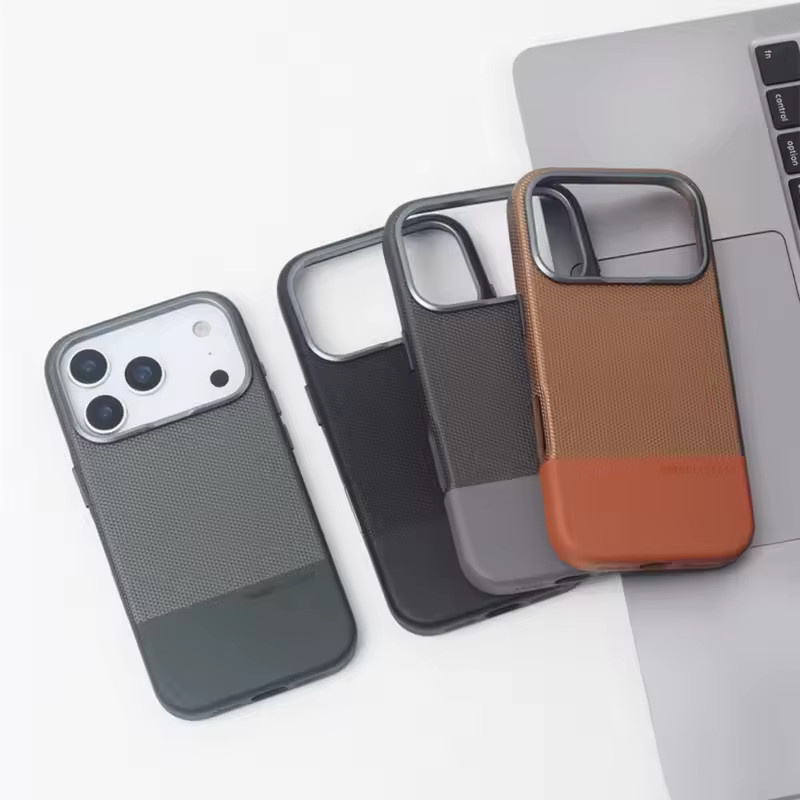 Apple Lederhülle mit Relief-Design und MagSafe für iPhone 17 Pro Max, 16, 15, 14, 13 in Schwarz und Grau mit Linsenschutz und Stoßfestigkeit - Bild 2