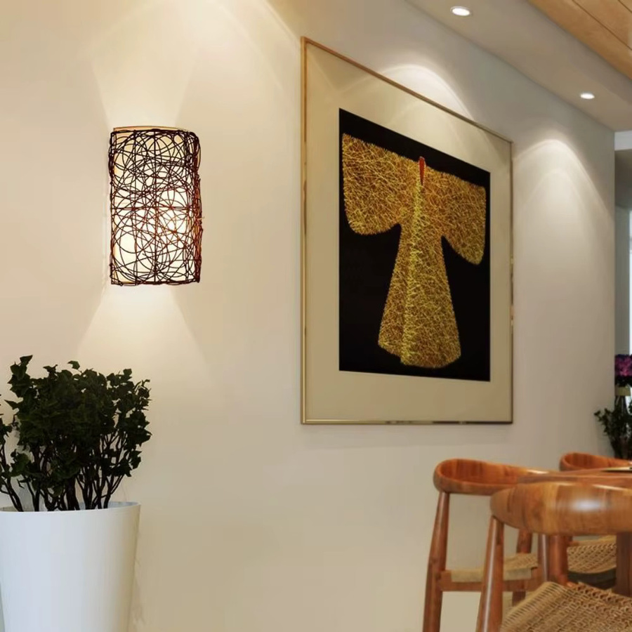 JOYINLED Vintage Wandleuchte aus Rattan und Metall in Braun, dimmbare E27 Zylinder-Wandlampe für Flur und Balkon - Bild 2
