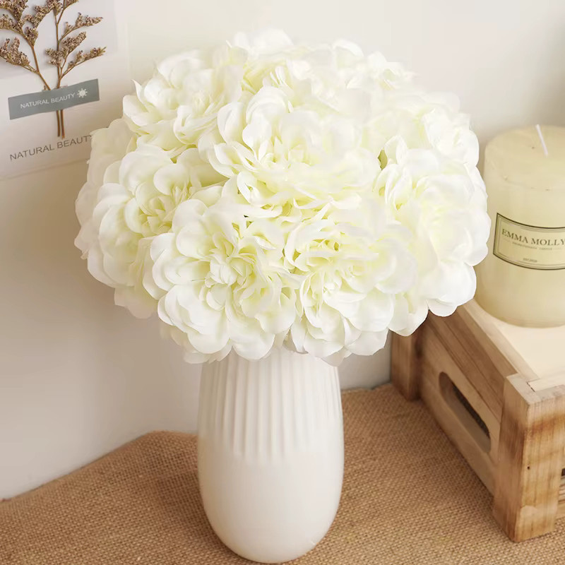 Künstliche Pfingstrose von Kahaul in Beige und Weiß als hochwertige Textil-Blume für deine Tischdekoration oder Gartenarrangements - Bild 1