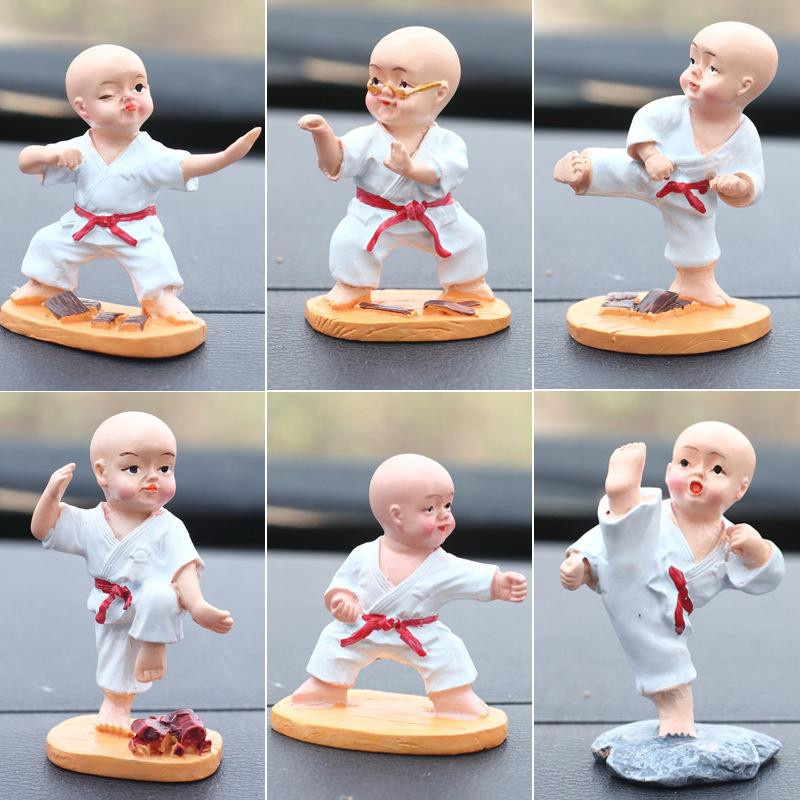 6er Set Shaolin Kung Fu kleiner Mönch als kreative Dekoration für Schreibtisch und Auto, Multicolor, aus Harz - Bild 2