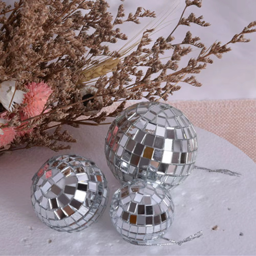APWIKOGER Disco Ball Deko-Set aus Glas in Silber, 6 Stück, Durchmesser: 4 cm, 6 cm und 10 cm - Bild 2
