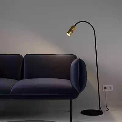 Top Light Neo LED Stehleuchte in Messing mit schwarzem Kabel