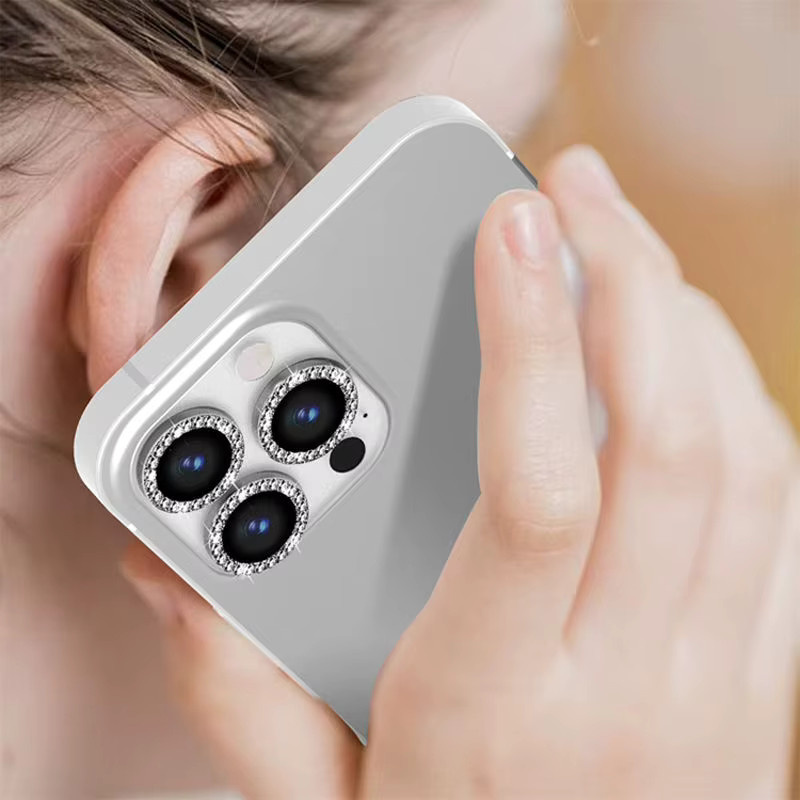 Diamant-Kameraobjektivschutz aus gehärtetem Glas für Apple iPhone 15, 14, 13, 12 Pro Max in Silber - Bild 2