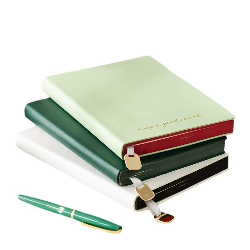 A5 Hardcover Notebook in Braun mit linierten Seiten aus Kunstleder - Bild 3
