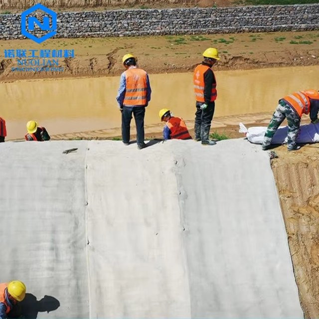 Beton-Abdeckplane zur Flussuferisolierung und Betonhärtung in Grau - Bild 1
