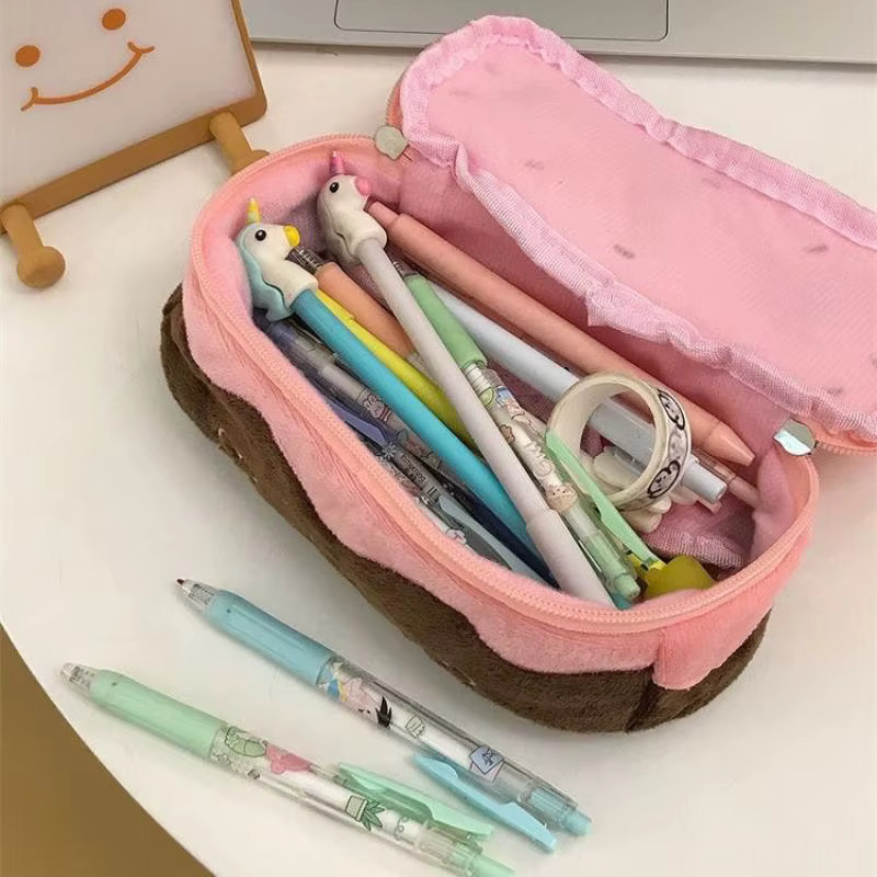Plüsch-Federmäppchen mit Kirschkuchen-Design in Pink, flauschiges Schreibwaren-Etui für Mädchen - Bild 3
