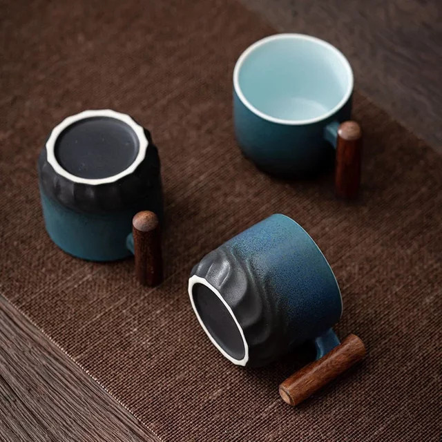 Handgefertigte Retro Keramik Kaffeetasse und Teetasse mit Farbverlauf und Holzgriff in Grün oder Blau - Bild 1