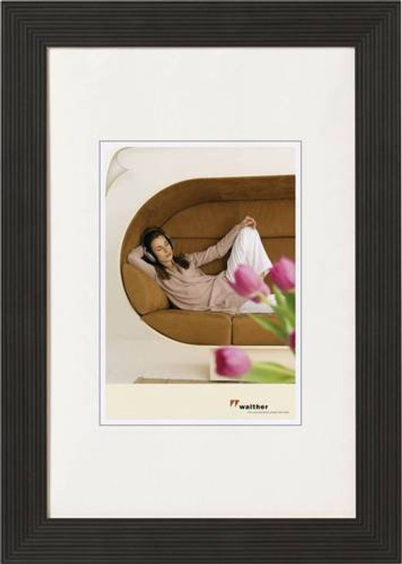 Walther Design HI318B Bilderwechselrahmen aus Holz in Schwarz für Papierformat 13 x 18 cm mit Glas, geeignet als Tischaufsteller oder zur Wandmontage - Bild 1