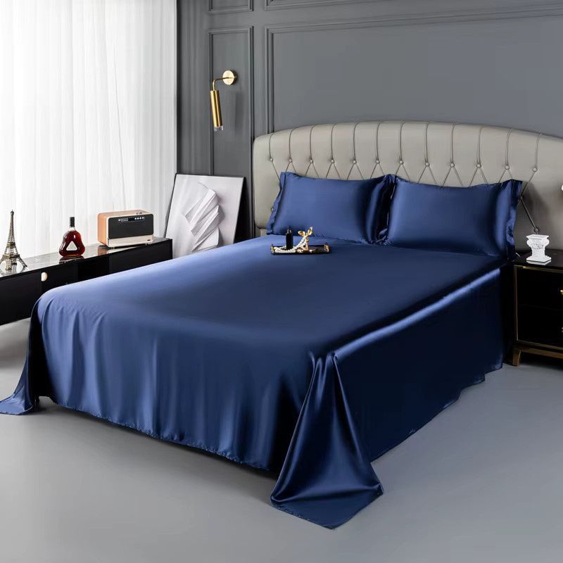 Xiao Qi Qi Bettlaken aus Mako-Satin in Blau, einfarbig und weich, B/T: 120 x 230 cm - Bild 2