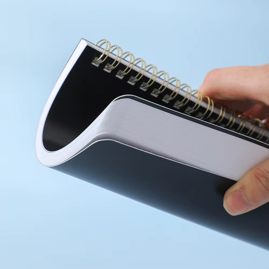 Undatiertes Wochenplaner Notebook mit Hardcover aus PVC in Schwarz, 53 Blatt für Tagespläne und Prioritäten - Bild 3