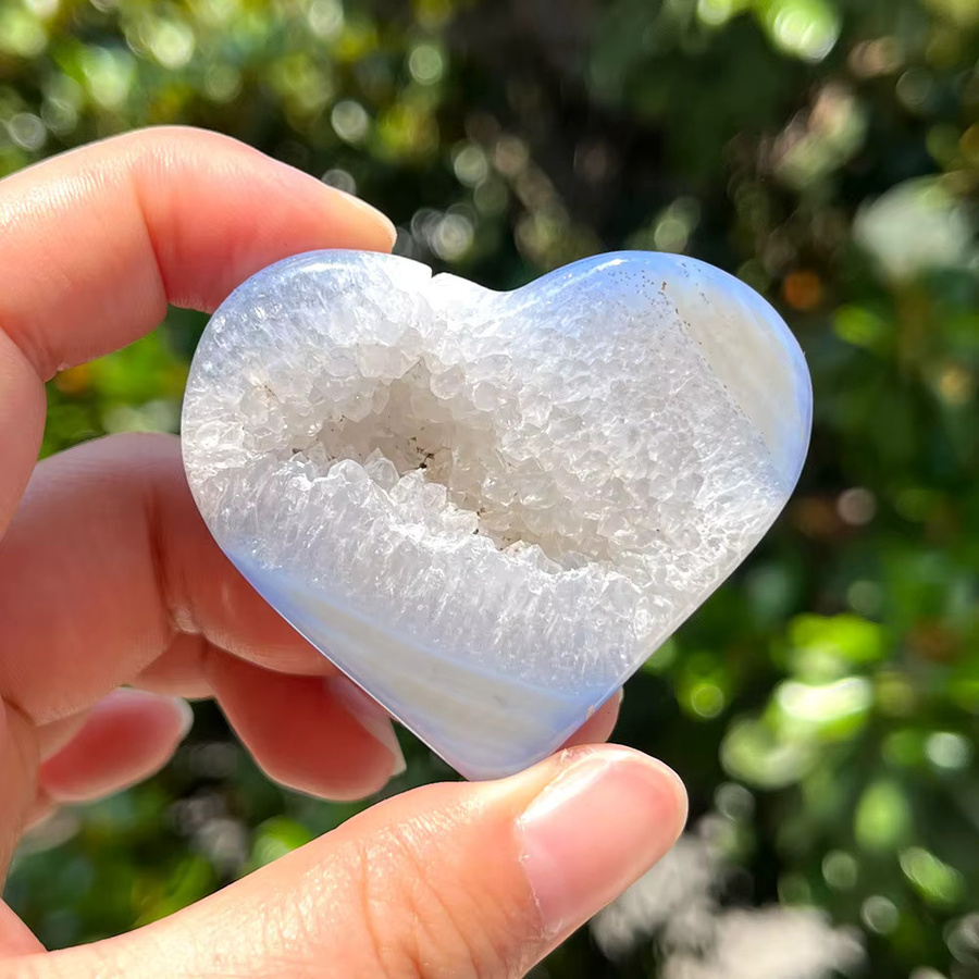 CrystalHola Blauer Achat-Geode-Herzkristall aus Quarz als Dekorationsobjekt - Bild 4