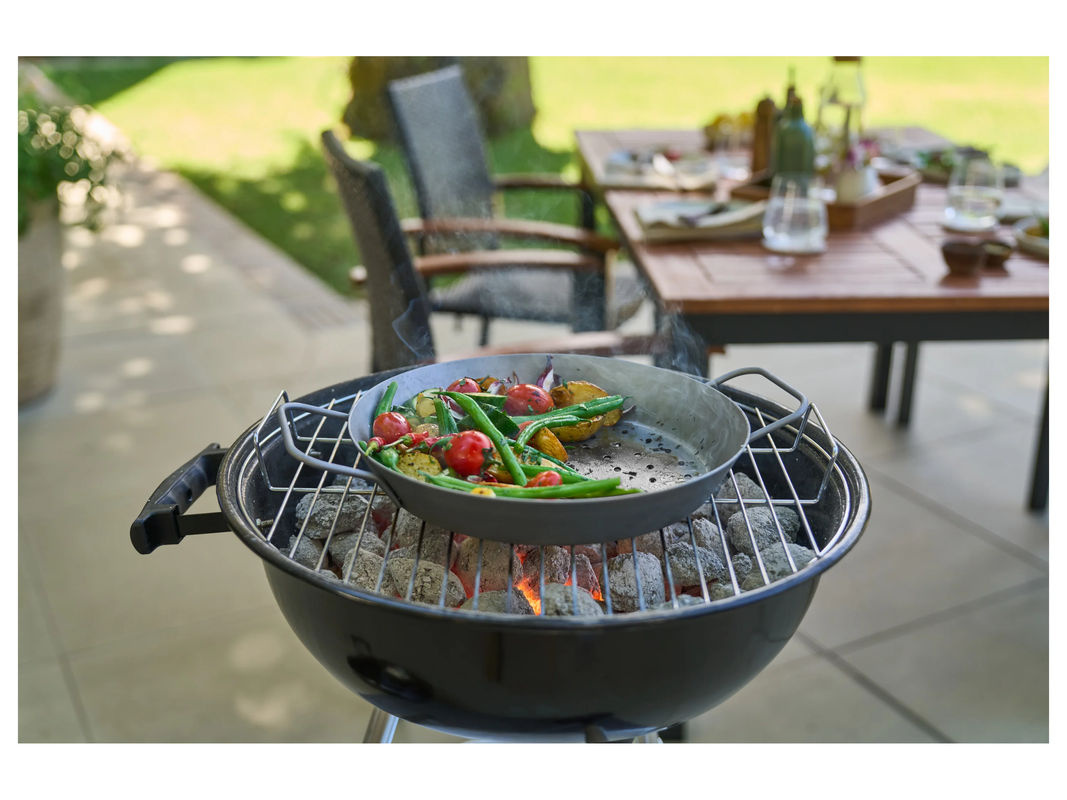 GRILLMEISTER Eisenpfanne mit Servierbrett aus Buchenholz Durchmesser: 32 cm - Bild 4