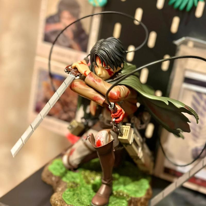 Kotobukiya Attack On Titan Levi Ackerman Anime Figur Sammlerstatue - Bild 3