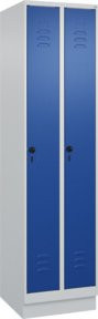 C+P Spind Classic PLUS Spind mit Sockel, 2 Abteile, Sicherheits-Drehriegel und 3 Garderobenhaken, H x B x T: 195 x 50 x 50 cm - Bild 1