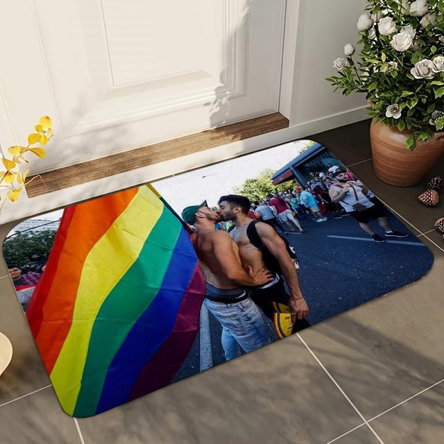 Miniso Regenbogen LGBT Badezimmermatte, rutschfest und waschbar, B/T: 60 x 40 cm, Mehrfarbig - Bild 1