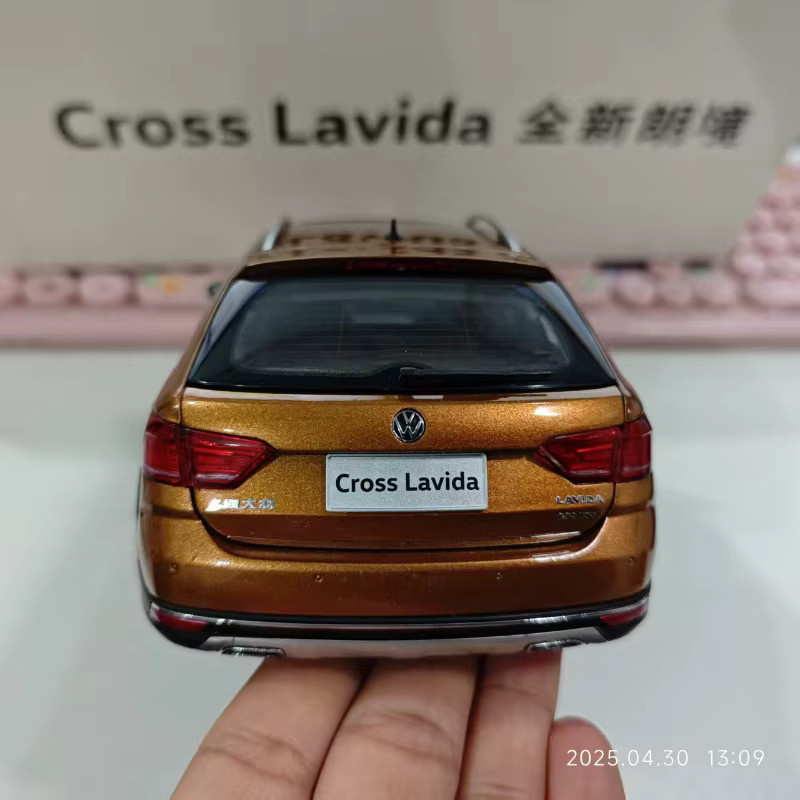 Flaw Diecast Volkswagen Lavida Cross, Spielfahrzeug, 1:18, Metall, ab 14 Jahren - Bild 2