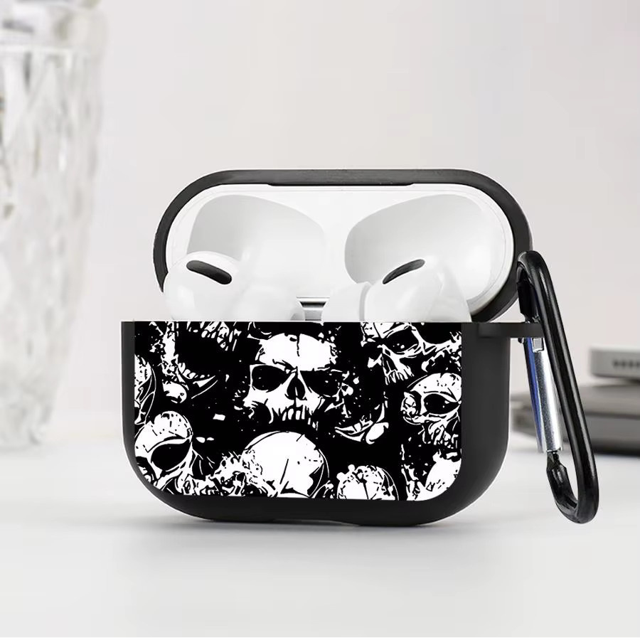 Schutzhülle für Apple AirPods in Schwarz mit Totenkopfmuster - Bild 4