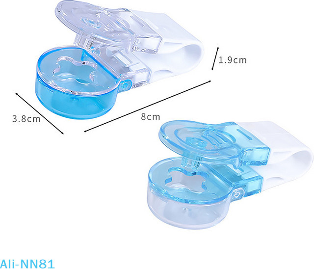 Tragbarer Pillenaufsatz als Pillenspender in Transparent zur einfachen Entnahme von Tabletten - Bild 1