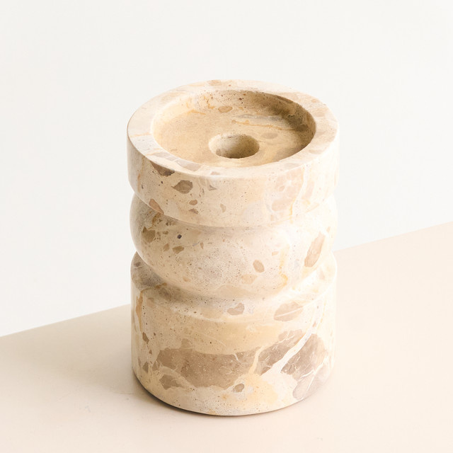 Moderner Marmor Kerzenständer von BLUME2000 in Beige, Höhe: 12,0 cm, Breite: 8,0 cm, Tiefe: 8,0 cm - Bild 1