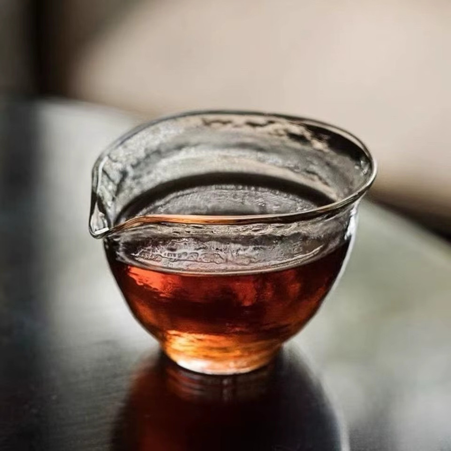 Japanisches Gongfu-Teeset aus Glas mit gehämmertem Muster in Transparent, inklusive Teekanne und Tassen - Bild 2