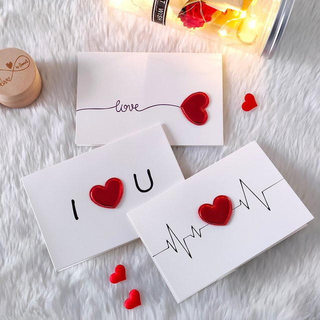 Handgefertigte Liebespostkarte in Weiß für Valentinstag, Hochzeit und Jahrestag - Bild 1
