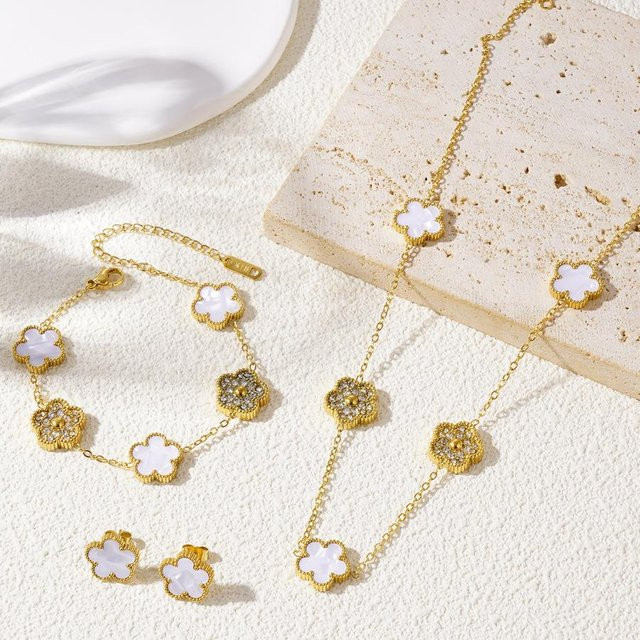 YIRAN Schmuckset, Fünfblattklee Blume, Ohrringe, Halskette, Armbänder, Beige - Bild 1