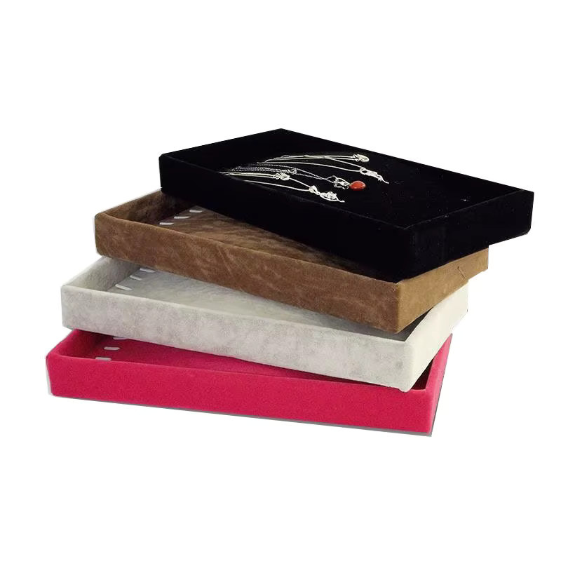 TREACHI Schmuckschatulle aus Samt in Rot als Tablett für Ringe, Ketten, Ohrringe und Anhänger - Bild 2