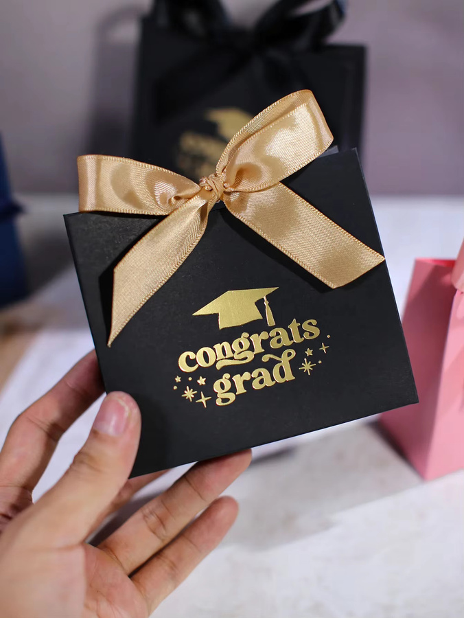 10 Stück minimalistische Abschluss-Geschenkboxen aus Papier für Süßigkeiten und Geschenke - Bild 2