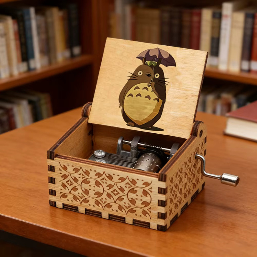 Bandai My Neighbor Totoro Holzwagenmusikdose mit Handkurbel im Vintage-Design, Braun - Bild 3