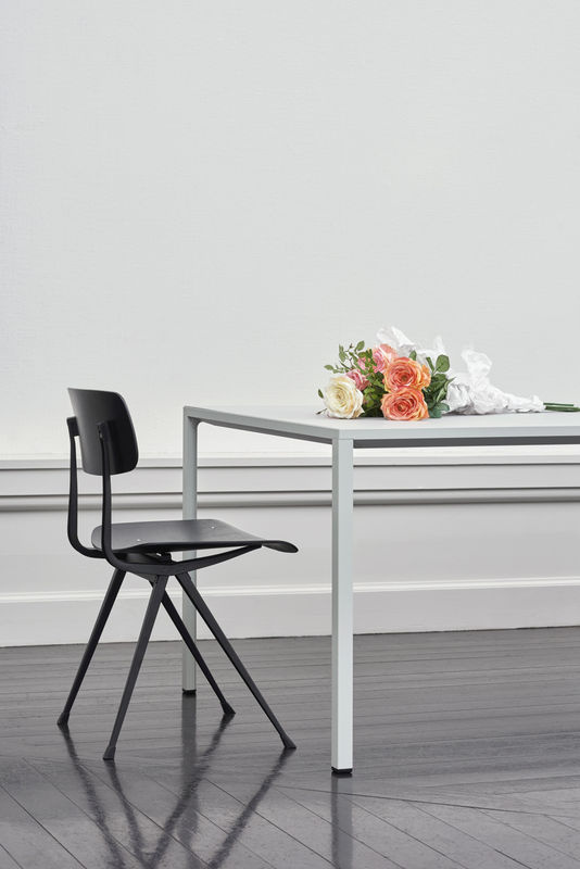 HAY Result Stuhl in Schwarz mit Eichenholz und Stahl im Industrial Design - Bild 2