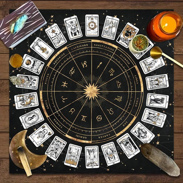 VIKAMA Astrologie Ritual Tischdecke mit Sternzeichen und Tarot-Design, wasserabweisend, Boho-Stil für spirituelle Raumdekoration - Bild 1
