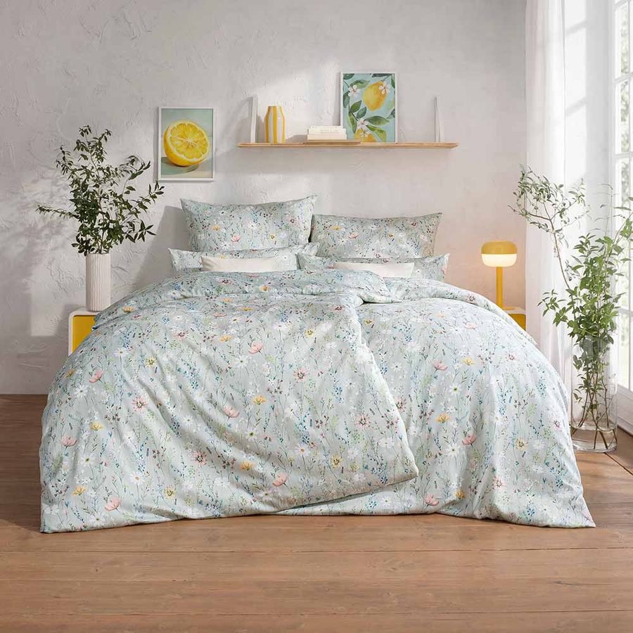 Estella Mako-Satin Bettwäsche Celeste Grün Blumenwiese mit Bettbezug und Kissenbezug, B/H: 135 x 200 cm, B/H: 40 x 80 cm - Bild 1