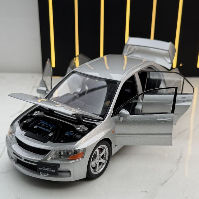 Lancer EVO IX EVO9 Sportwagen, Modellauto, 1:24, Metall, mit Licht und Sound - Bild 1