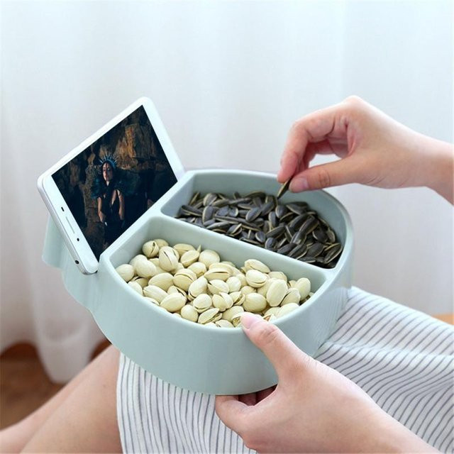Multifunktionale Obstschale aus Kunststoff als Servierplatte für Snacks und Nüsse in Schwarz - Bild 1