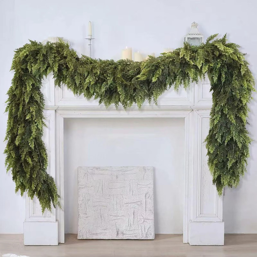 Künstliche Weihnachtsgirlande aus grünen Kiefernnadeln für deine Weihnachtsdekoration - Bild 4