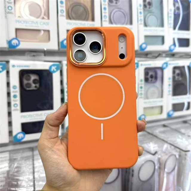Matte magnetische MagSafe Schutzhülle für Apple iPhone 17 Pro Max mit Kameraobjektivschutz und kabellosem Laden in Weiß oder Orange - Bild 1