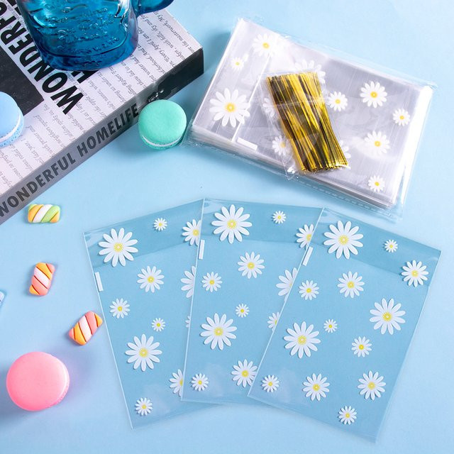 50 Stück WEIGAO Transparente Gänseblümchen Süßigkeiten Taschen für Keks Verpackung Boho Hochzeit und Babyparty DIY Geschenke - Bild 1