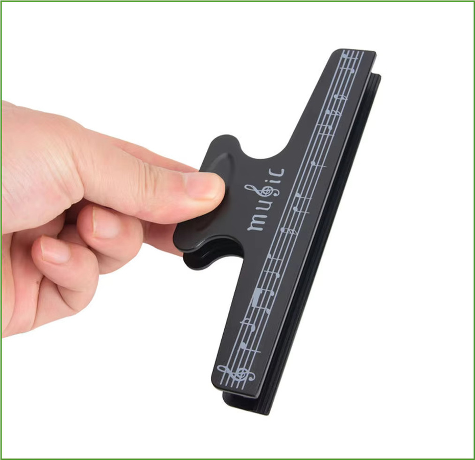 YOUYAN Notenklammern in Schwarz als Notenhalter und Fixierklammern für Notenblätter und Musikinstrumente wie Gitarre oder Violine - Bild 3
