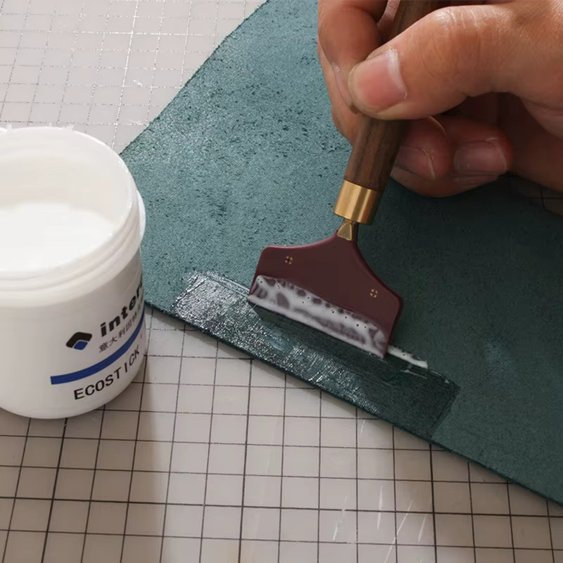Praktisches Leder-Klebewerkzeug mit Sandelholz-Griff in Braun für Leathercraft und DIY-Handwerk - Bild 4