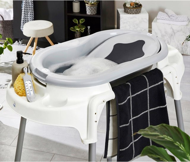 Rotho Babydesign 4-tlg. Badewannen-Set TOP Badestation in Grau und Weiß mit Neugeborenen-Einsatz und Ablauftopf - Bild 1