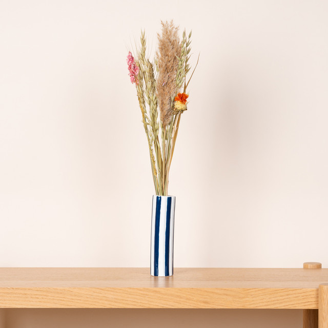 Keramik Röhrenvase von BLUME2000 in Weiß/Blau mit Streifen im Retro-Look, Höhe: 16,0 cm, Breite: 4,5 cm, Tiefe: 4,5 cm - Bild 1